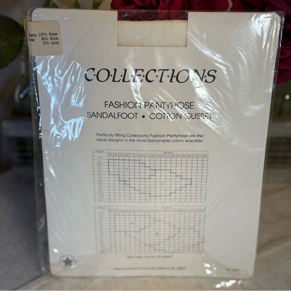 Lamonts Vintage Pantyhose‎ White Size C Mini Dots. Sandalfoot PNW